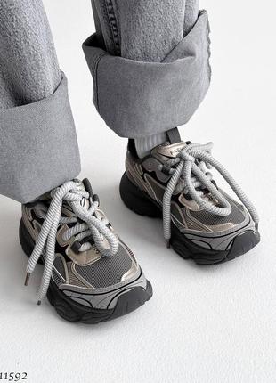Идеальная пара кроссовок для тебя
цвет: серый + золотой
экокожа + обувной текстиль4 фото