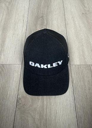 Кепка oakley new era