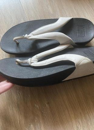 Шльопанці fitflop