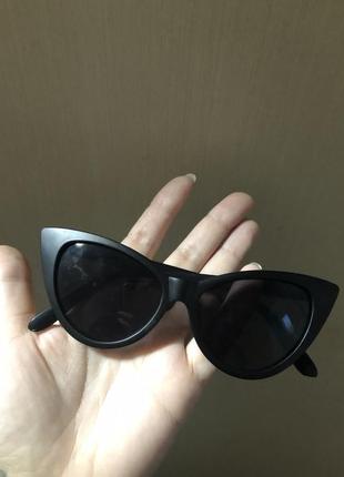 Продам трендові окуляри cat eye