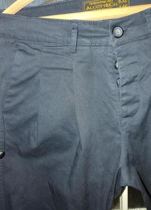 Модні штани від відомого бренду.4 фото