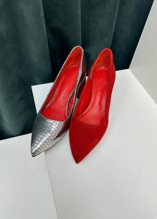 Ексклюзивна пара туфлі човники з червоної замші та спвбоястої шкіри6 фото