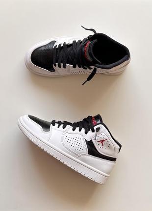 Кроссовки nike jordan access