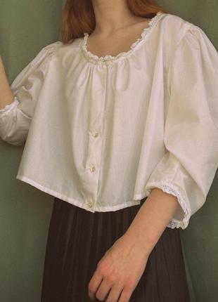 Блуза с кружевом, ручная работа рубашка женская под дырдл ринтель винтаж винтажная в винтажном стиле белая укороченная хлопковая из натуральной ткани1 фото