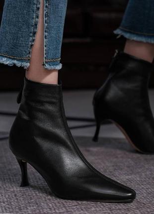 Чудові модні та зручні черевики чоботи ботінки ботільйони англійського бренду clarks