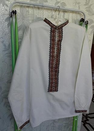 Чоловіча вишита сорочка