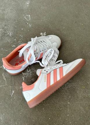 Прекрасные женские кроссовки adidas samba white peach белые с розовым2 фото