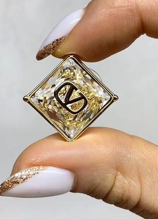 Сережки цвʼяшки valentino/валентино з камінням swarovski у 3 кольорах.