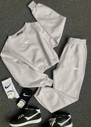 Спортивний костюм3 фото