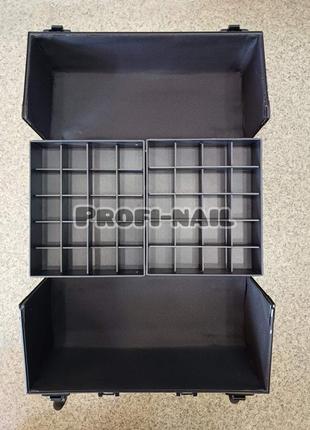 Б'юті кейс алюмінієва валіза з ключем три висувні полиці відсіки для гель-лаків6 фото