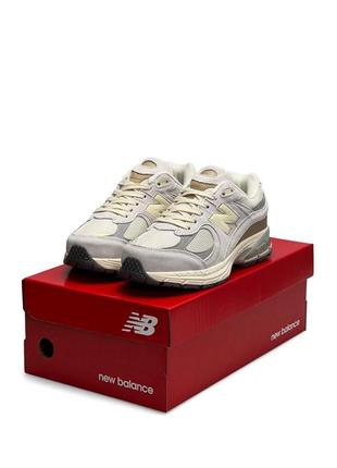 Жіночі кросівки new balance 2002r light grey сірі повсякденні замшеві кроси нью баланс5 фото