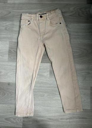Светлые джинсы zara 4-5 лет