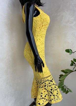 Невероятное яркое платье с кружевом michael keegan4 фото