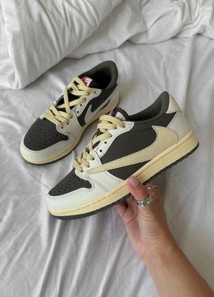 Jordan low x travis scott brown