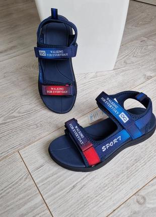 Легенькі практичні міцні босоніжки сандалі підошва пінка