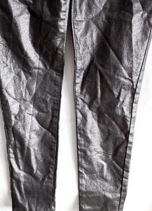 Блестящие модные серебристые женские джинсы брюки глиттер покрытие holy skinny red herring 12r м 464 фото