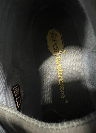 Трекинговая обувь vibram fivefingers9 фото