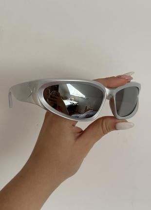 Трендовые очки очки серые солнцезащитные очки ютукай y2k3 фото