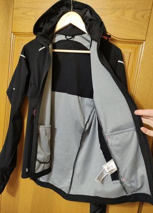 Мембранная куртка для бега kiprun warm regul с вставками softshell спортивная ветровка6 фото