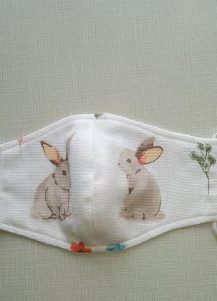 Женская маска с кроликами с муслина1 фото