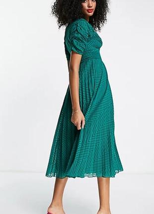 Зелёное платье миди плиссе от asos