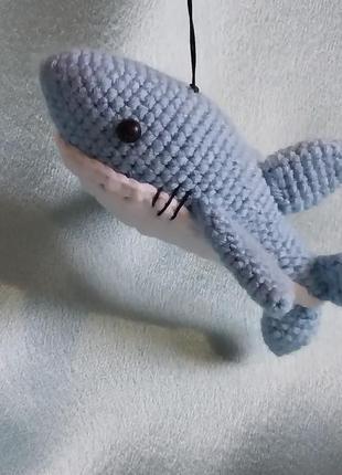Акула брелок, акула вязанная подвеска1 фото