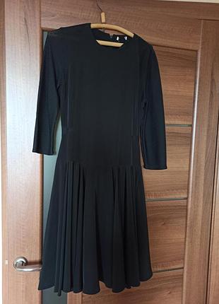 Чорне плаття, без бірочки в ціну це враховано. привезено з америки.