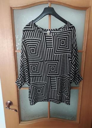 Нарядна блузка від piazza italia