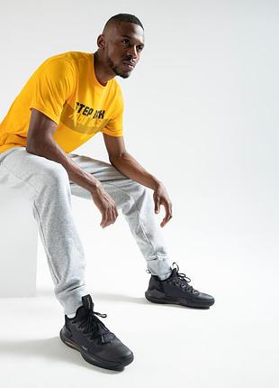 Decatlon fast 500 баскетбольні кросівки 38 р 24,5 см