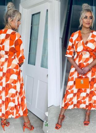 Платье миди длинное оранжевое плиссированное плиссе с геометрическим принтом italy 🇮🇹3 фото