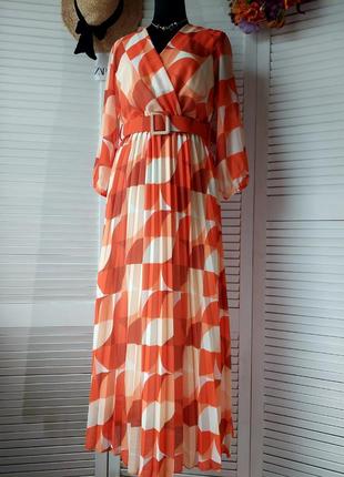 Платье миди длинное оранжевое плиссированное плиссе с геометрическим принтом italy 🇮🇹5 фото