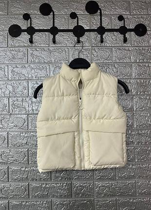 Безрукавка жилетка на замочку zara 110