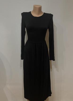 Готическое базовое черное платье