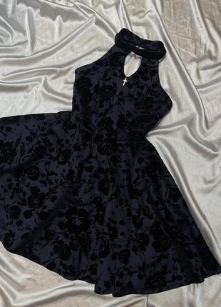 Платье в готическом стиле вампирское с бархатными цветами6 фото