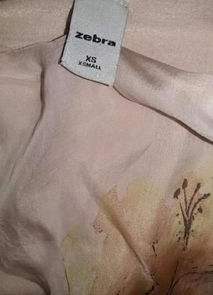 Невероятно красивая шелковая блузка на котоновой подкладке.2 фото