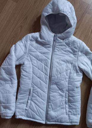 Белая куртка, весна-осень