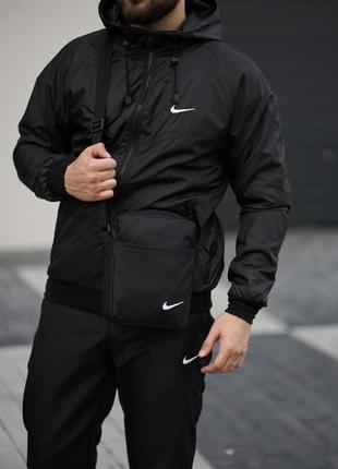 Комплект чоловічий nike: вітровка windrunner jacket чорна + штани president чорні. барсетка у подарунок! `ps`2 фото