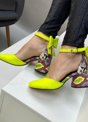 Ексклюзивні туфлі з італійської шкіри та замші жіночі на підборах з бантиком2 фото