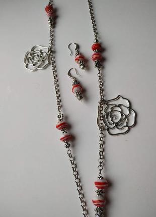 Изящный цветочный сортуар и серьги