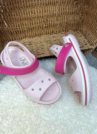 Детские сандалии crocs crocband sandal kids светло-розовые лидер продаж