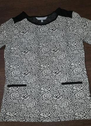 Трикотажная блузка с цветочным рисунком