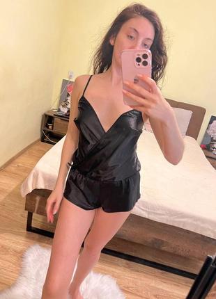 Стильний вишуканий боді ромер комбінезон сатиновий атласний на бретелях