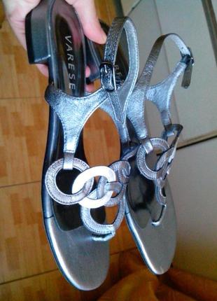 Рр 40-25,6 см новые босоножки эксклюзив от varese испания