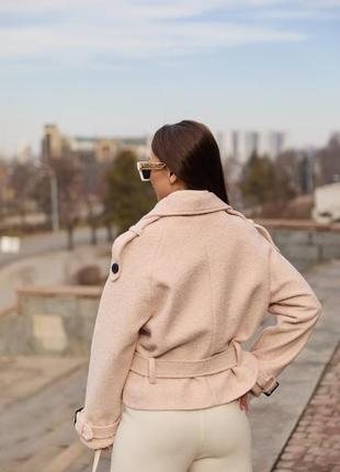Стильное женское демисезонное укороченное пальто косуха3 фото