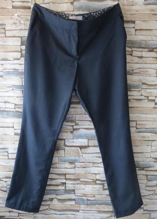 Классические брюки черного цвета размер 44-46