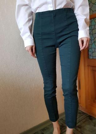 Якісні джинси темнозеленого кольору в чудовому стані. висока посадка h&m1 фото