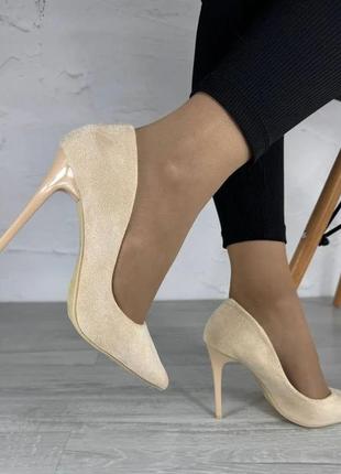 Женские замшевые туфли на шпильке7 фото