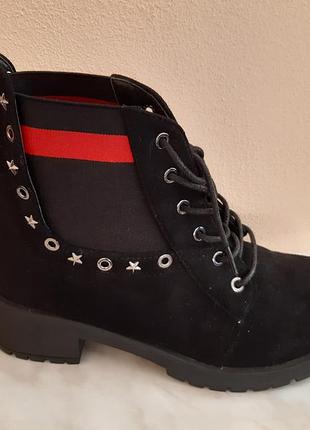 Сапоги весенние для женщин 39 размер, новые