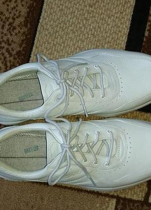 Кросівки білі dr. comfort6 фото
