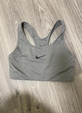 Спортивный топ nike dri-fit